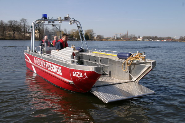 Mehrzweckboot
