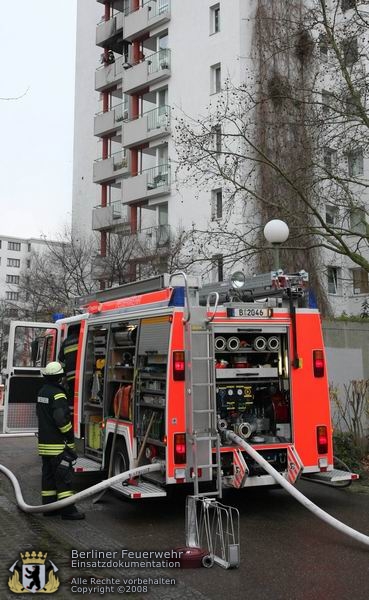 LHF vor Brandhaus