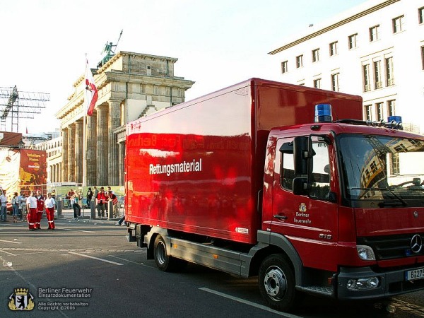 GW RetMat vor dem Brandenburger Tor