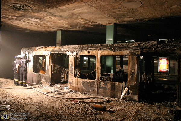 Ausgebrannter S-Bahnwaggon