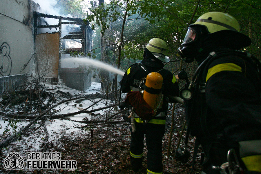 Angriffstrupp beim Löschangriff
