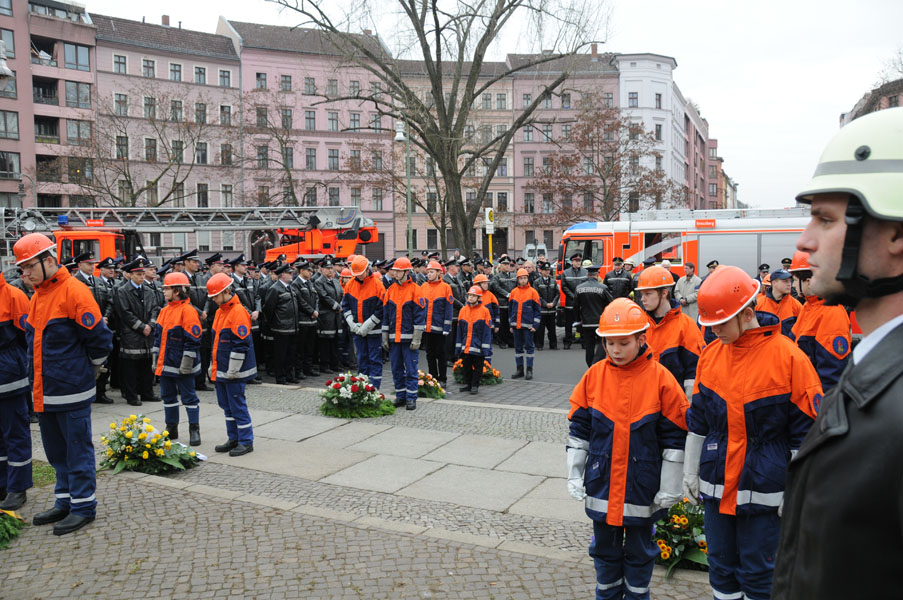 Spalier zum Ehren der Verstorbenen