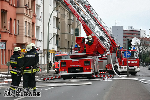 Einsatzkräfte an der Einsatzstelle