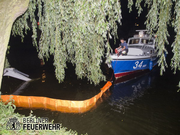 Ölsperre wird eingebracht