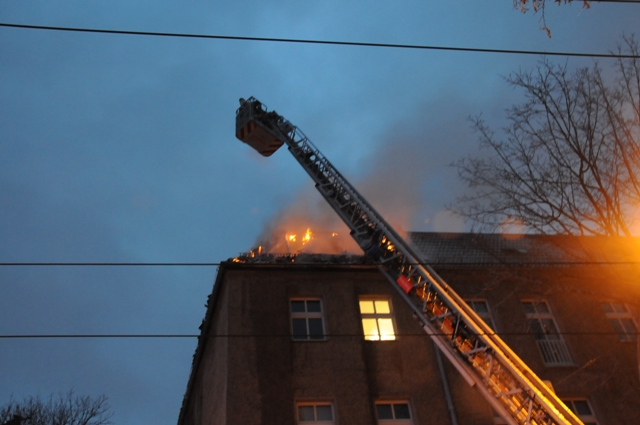 Flammen im Dachstuhl