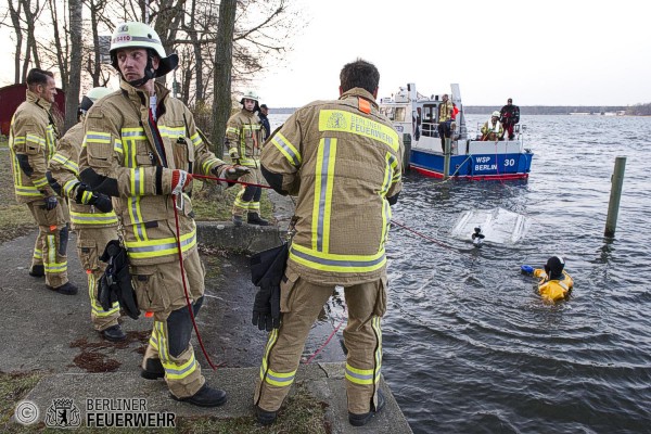 Bergung des Rettungsbootes