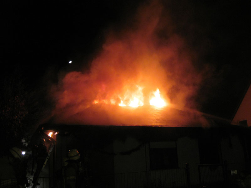 Brand im Dach