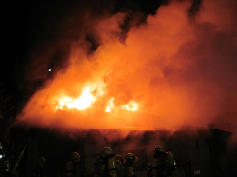 Brand im Dach