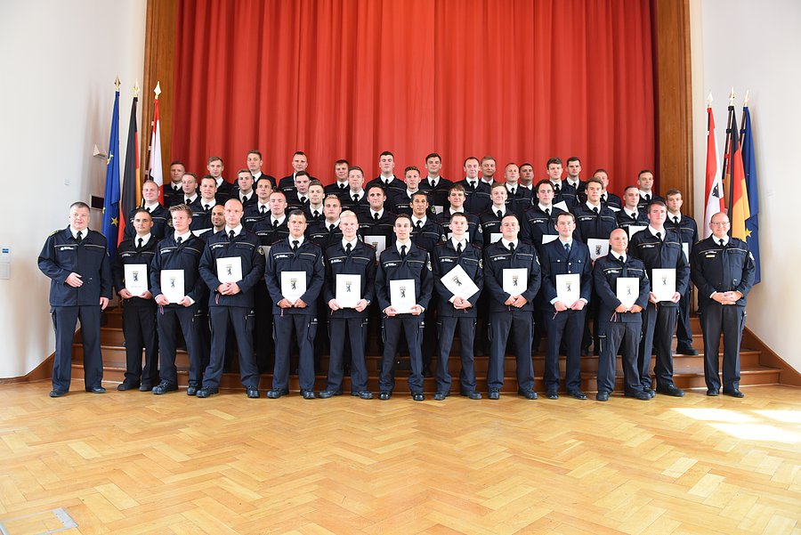 112 Medic Brandmeisteranwärterinnen und -anwärter