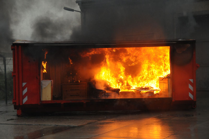 Wohnzimmer im Vollbrand