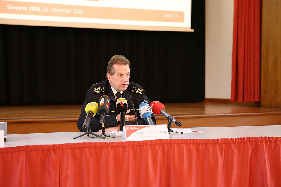 Landesbranddirektor Gräfling informiert über die Vorbereitungen