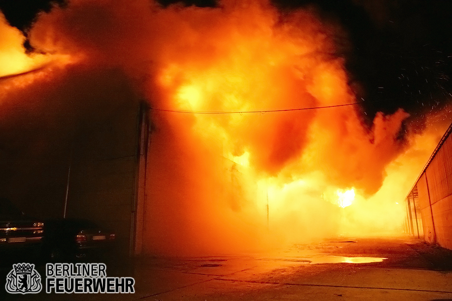 Vollbrand der Lagerhalle