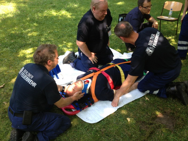 Bewegungseinschränkung mit dem Spineboard