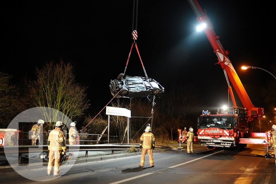 Bergung des Unfallfahrzeuges