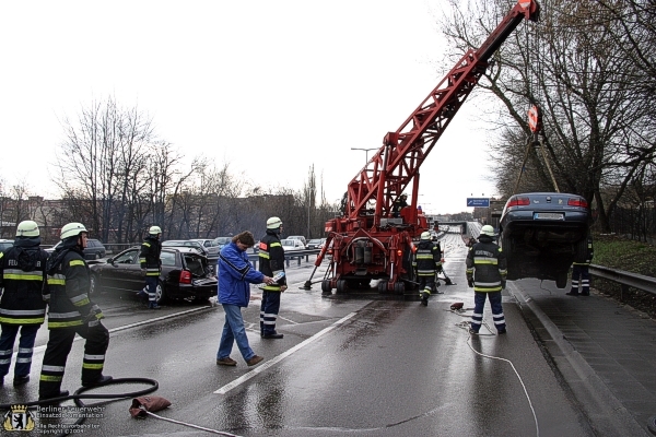 Feuerwehrkran im Einsatz