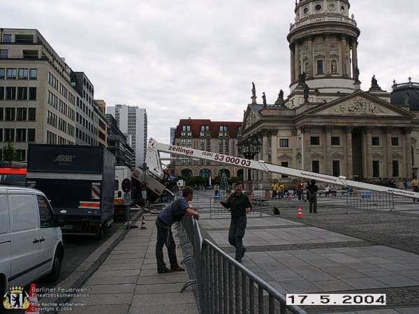 Umgestürzter Teleskopmast