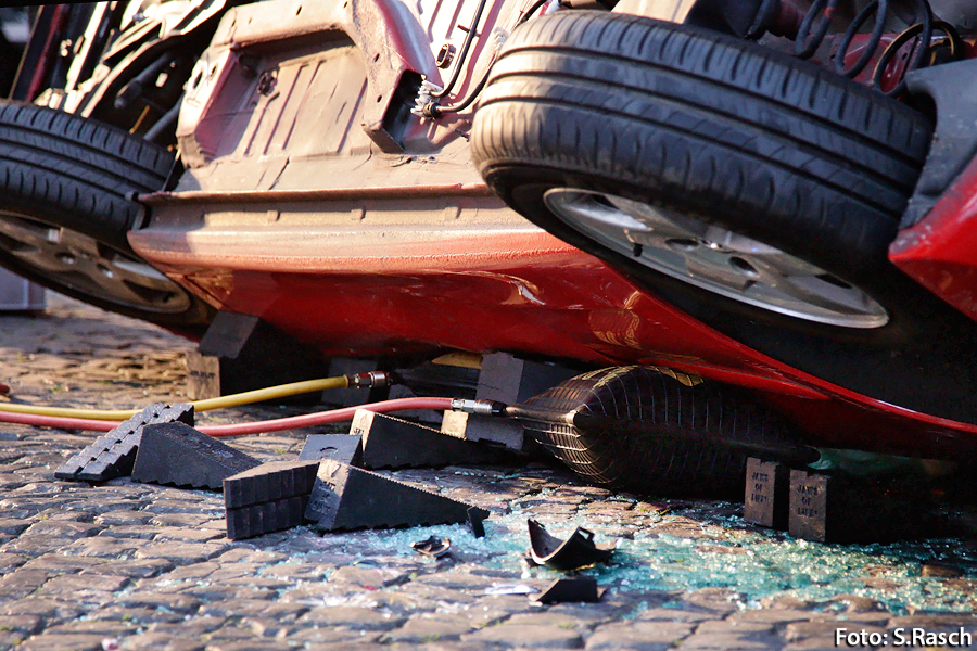 Sicherung des gekippten PKW