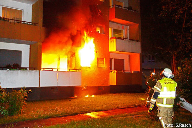 Feuerwehr bei der Brandbekämpfung