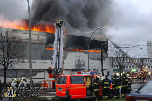 Brandbekämpfung über DLK