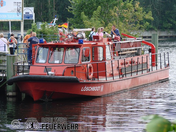 Löschboot der Feuerwehr