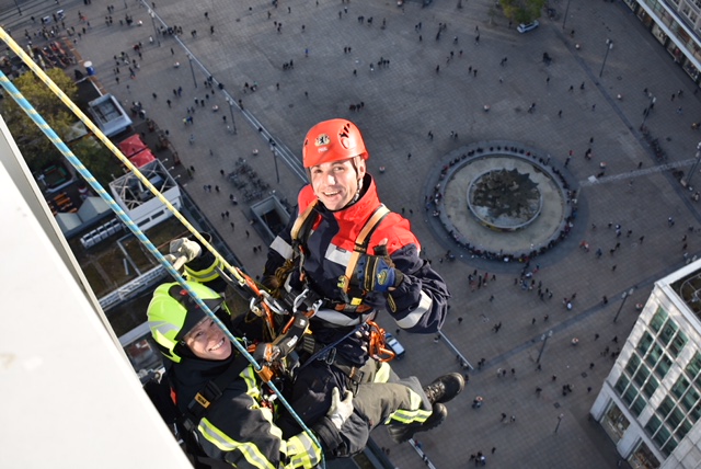 Höhenrettungsgruppe am Alexanderplatz