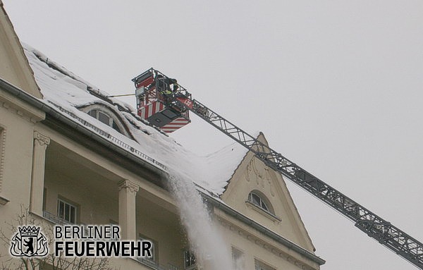 Beseitigung von gefährlichem Eis und Schnee