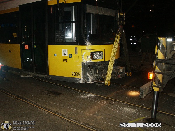 Straßenbahn wird eingegleist