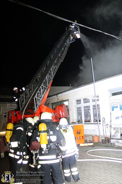 Brandbekämpfung über DLK