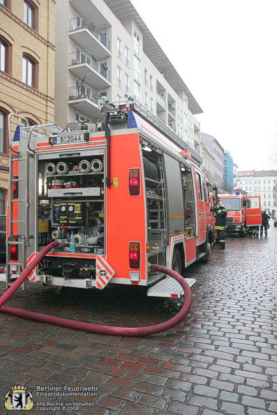 Löschfahrzeug an der Einsatzstelle