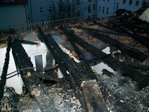 Durchbrand in darunter liegende Wohnung