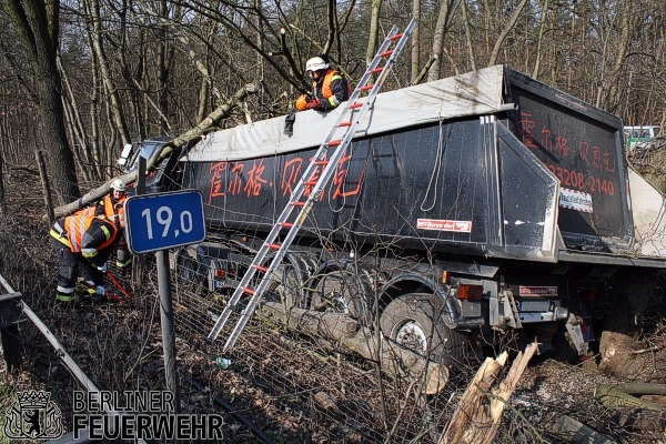 Verunfallter Sattelzug