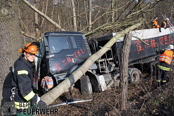 Verunfallter Sattelzug