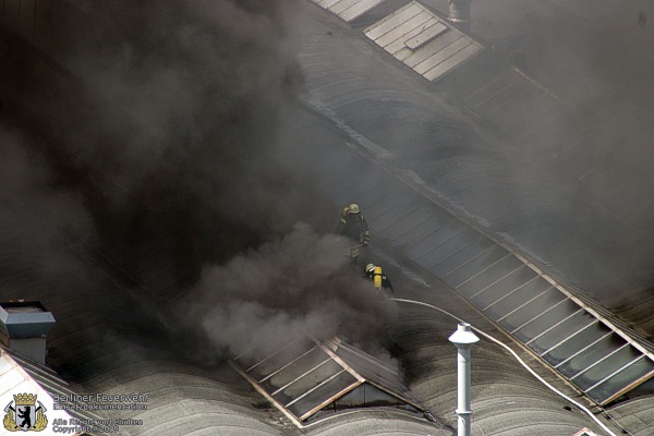 Brandbekämpfung über das Dach