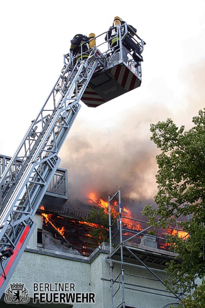 Brandbekämpfung über DLK