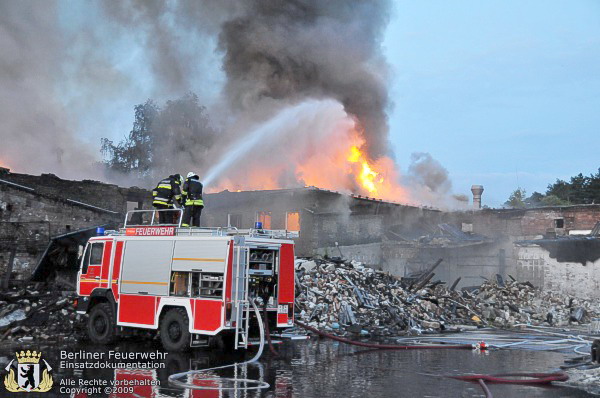 Brandbekämpfung mit Werfer