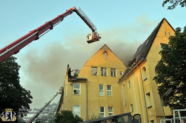 Brandbekämpfung über Teleskopmast