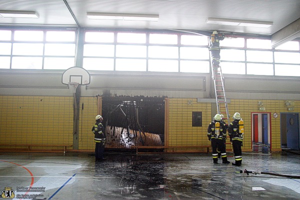 Turnhalle innen