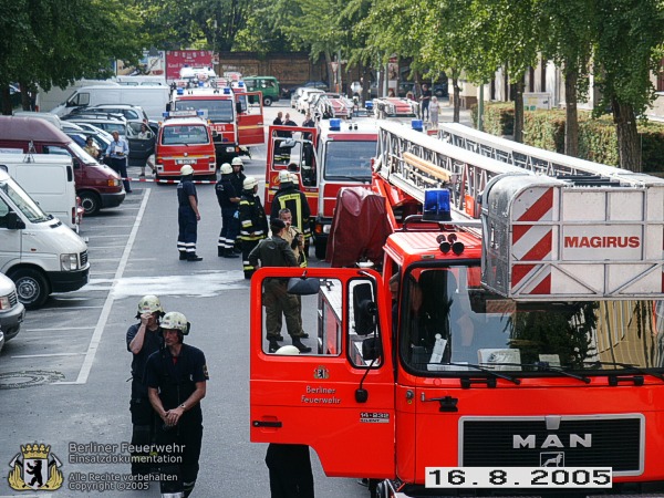 Fahrzeuge auf der Einsatzstelle