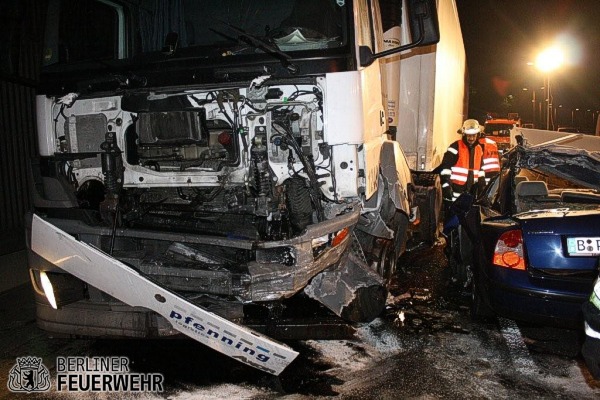 Frontschaden am LKW