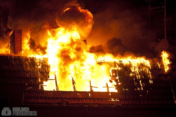 Dachstuhl in Flammen