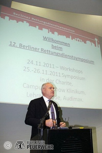 Begrüßung durch Klinikdirektor Univ. Prof. Dr. Dr. h.c. Haas