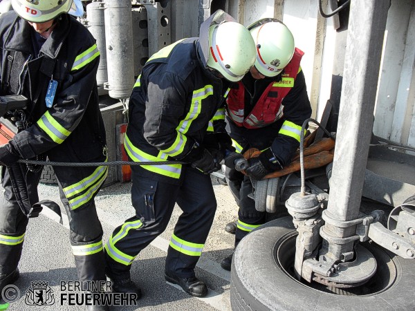 Aufrichten wird vorbereitet