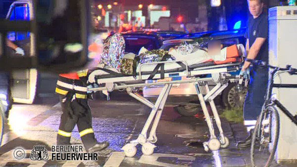 Transport einer Verletzten