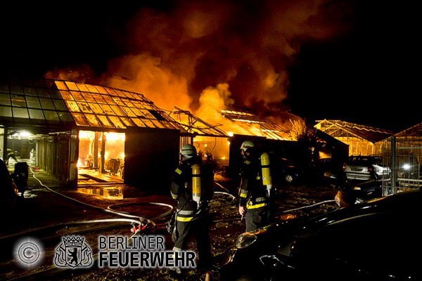 Einsatzkräfte an der Einsatzstelle