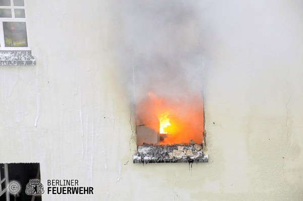 Flammen in der Wohnung