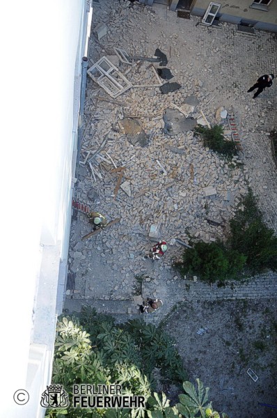 Trümmer im Innenhof