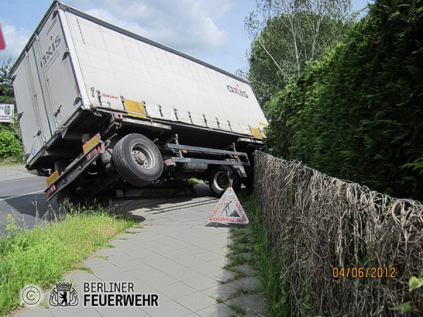 Umgestürtzter Anhänger