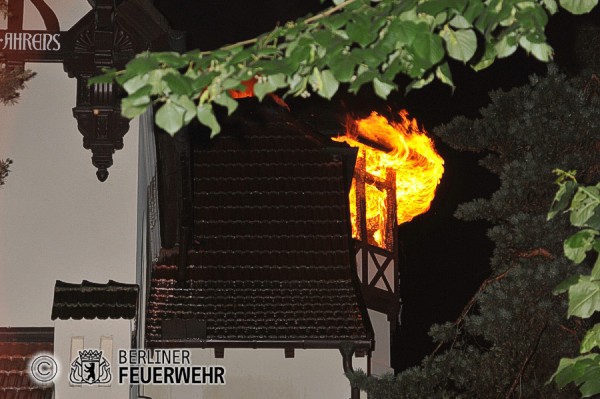 Flammen aus der Whg