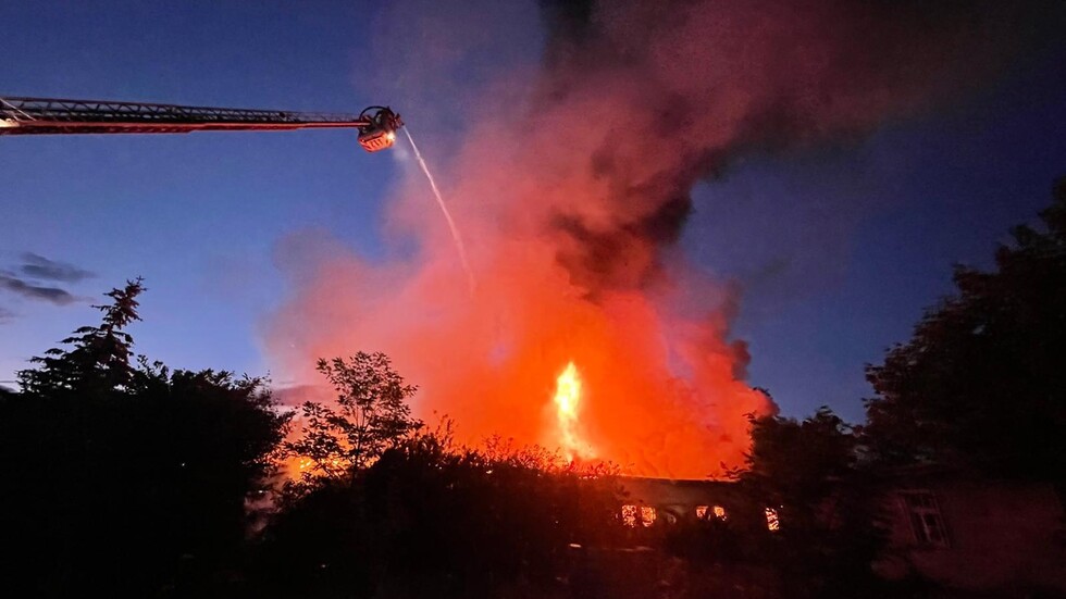 Brandbekämpfung über Drehleiter