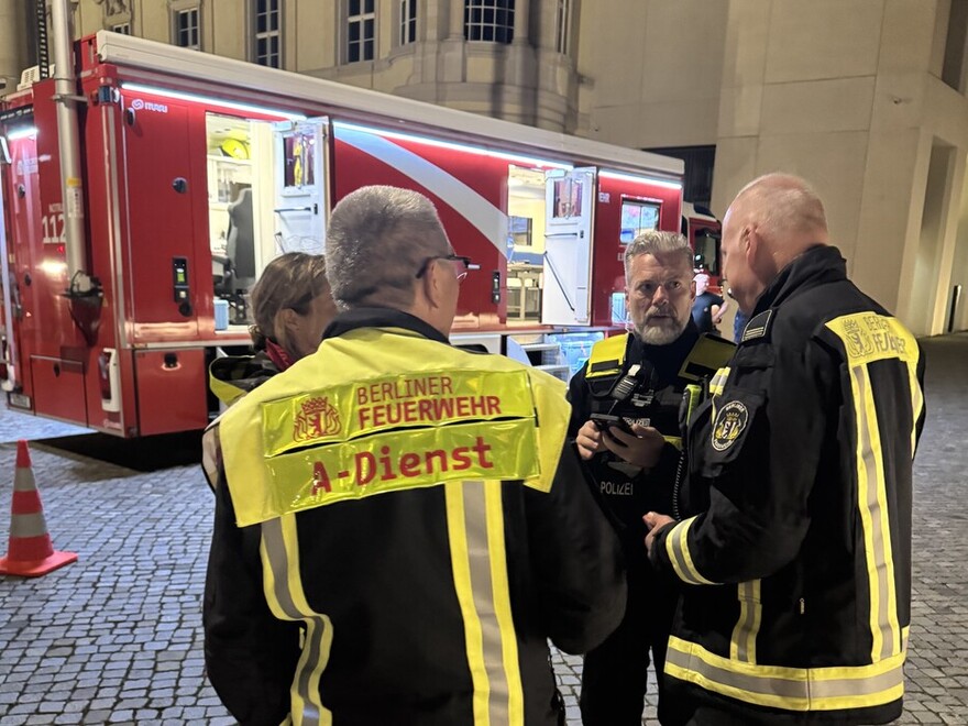 Beratung der Einsatzleitung